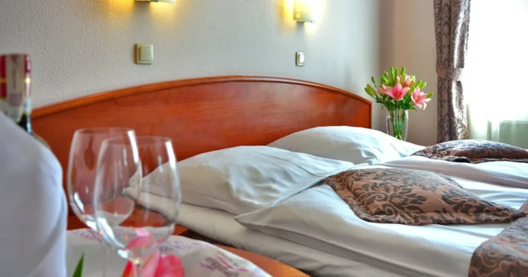 Hotel Booking Guide: Types of Hotel Rooms – Twin Bed, Double Bed, King Bed, Superior Room