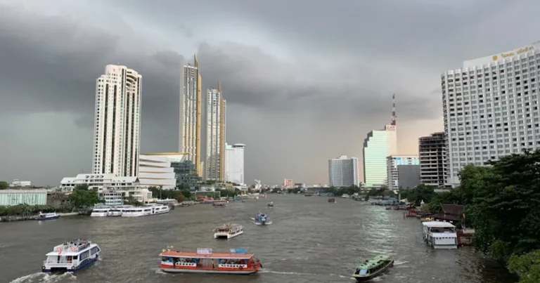 Bangkok Accor Hotel + Chao Phraya River Cruise Bundles 2026